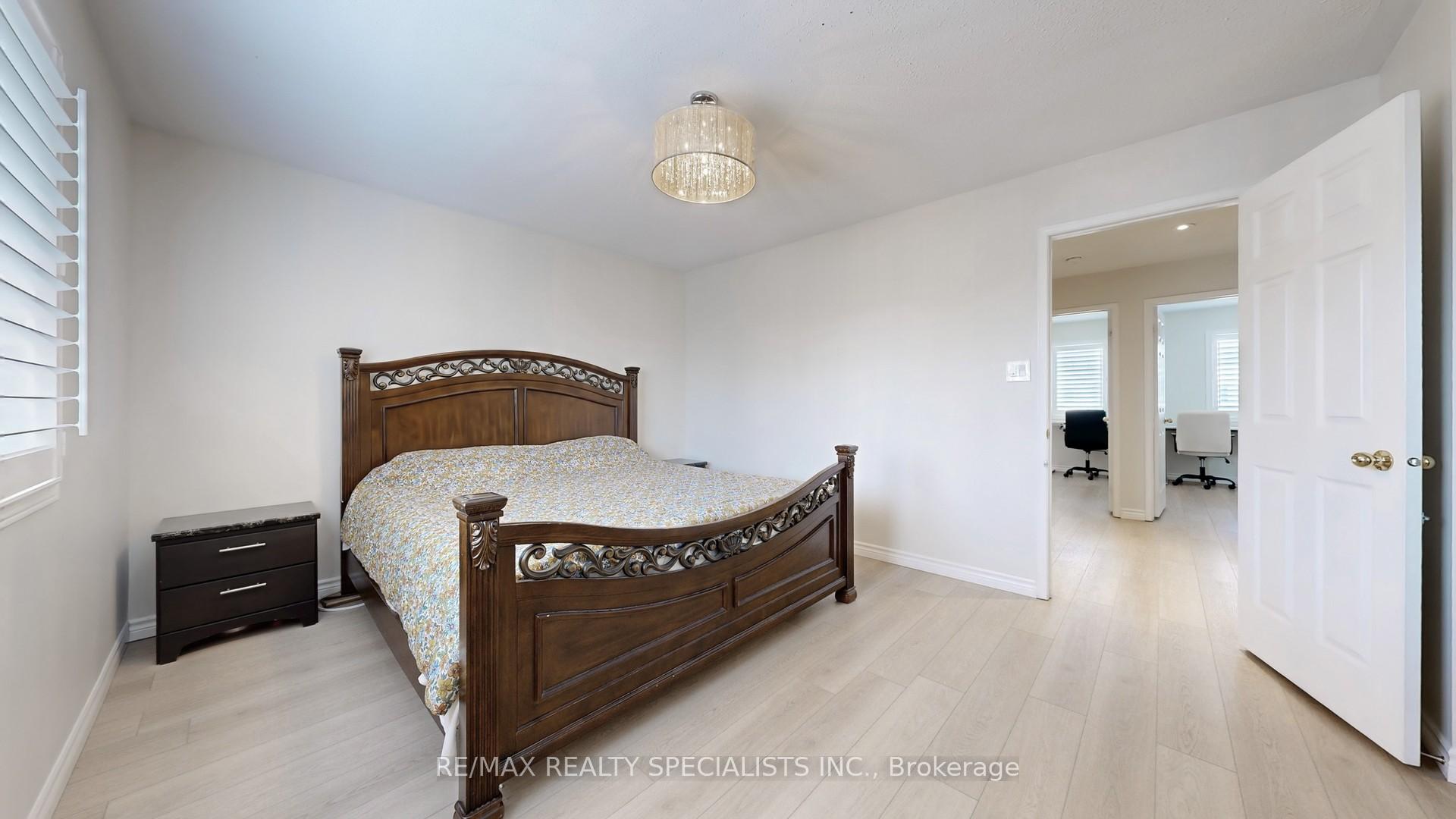Photo 22 of 33 Donlevy Crescent, Whitby, Taunton North — HOMEH