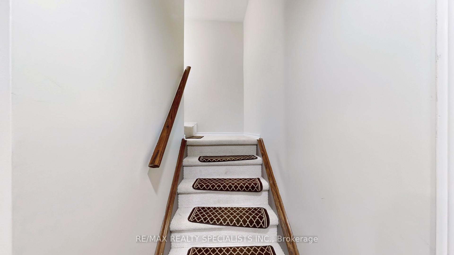 Photo 32 of 33 Donlevy Crescent, Whitby, Taunton North — HOMEH