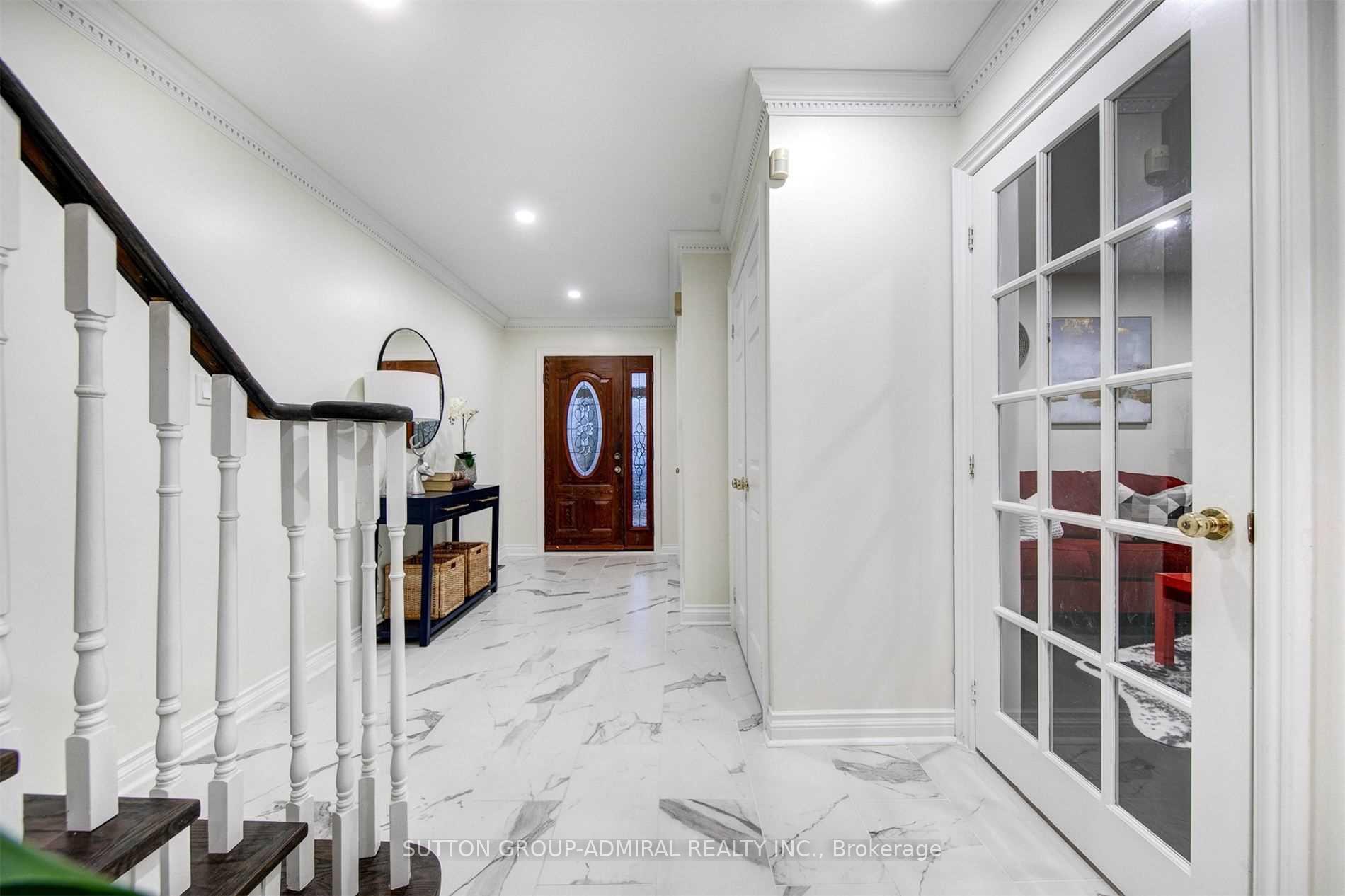 Photo 6 of Unit Upper Level, 113 Jaimie Road, Vaughan, Brownridge — HOMEH