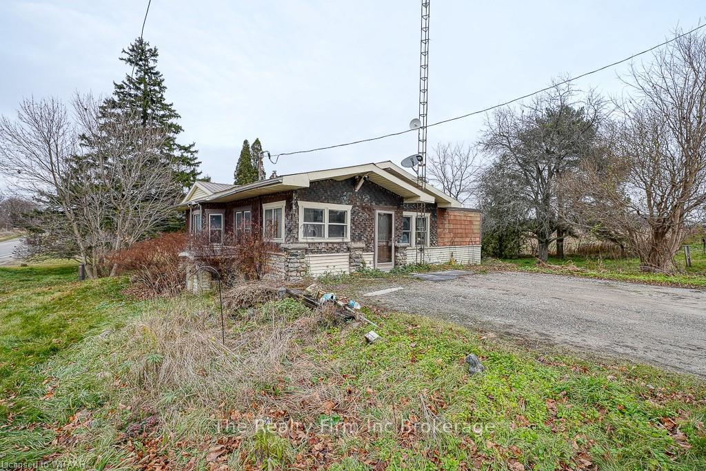 Photo 2 of 376548 37TH Line, Zorra, Brooksdale — HOMEH
