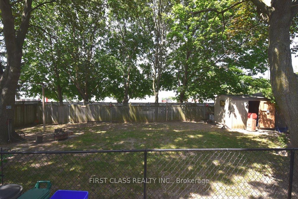Photo 3 of Unit Bsmt, 108 Bowman Avenue, Whitby, Blue Grass Meadows — HOMEH