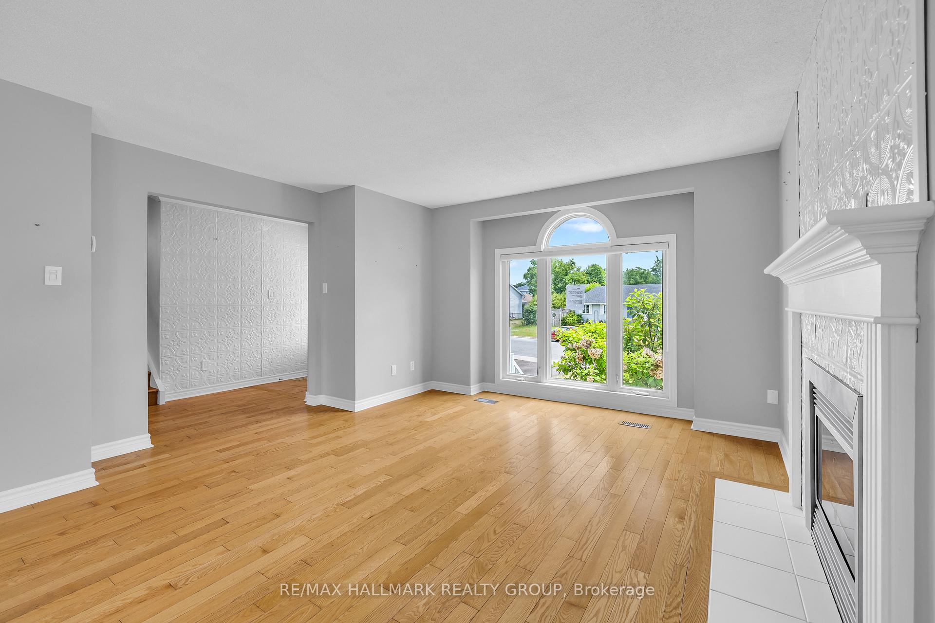 Photo 3 of 148 Charles Street, Arnprior — HOMEH