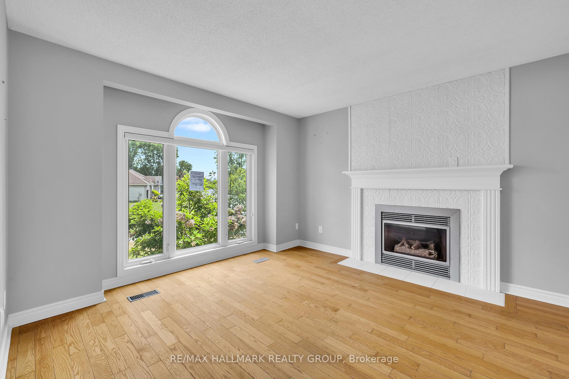 Photo 6 of 148 Charles Street, Arnprior — HOMEH