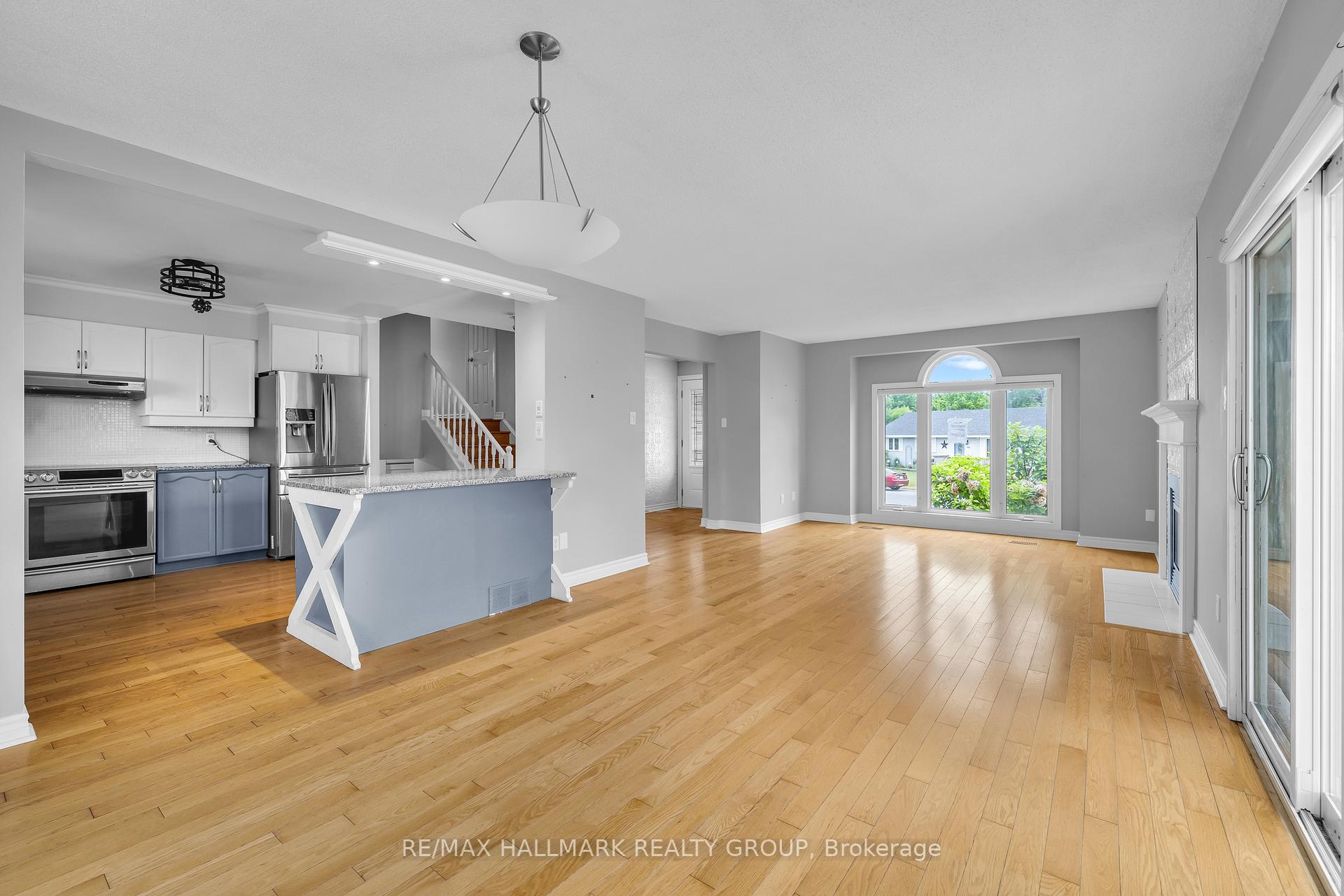Photo 10 of 148 Charles Street, Arnprior — HOMEH