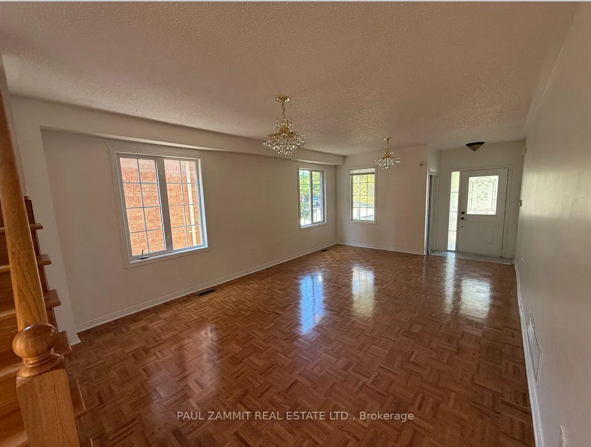 Photo 3 of 83 Novella Road, Vaughan, Patterson — HOMEH