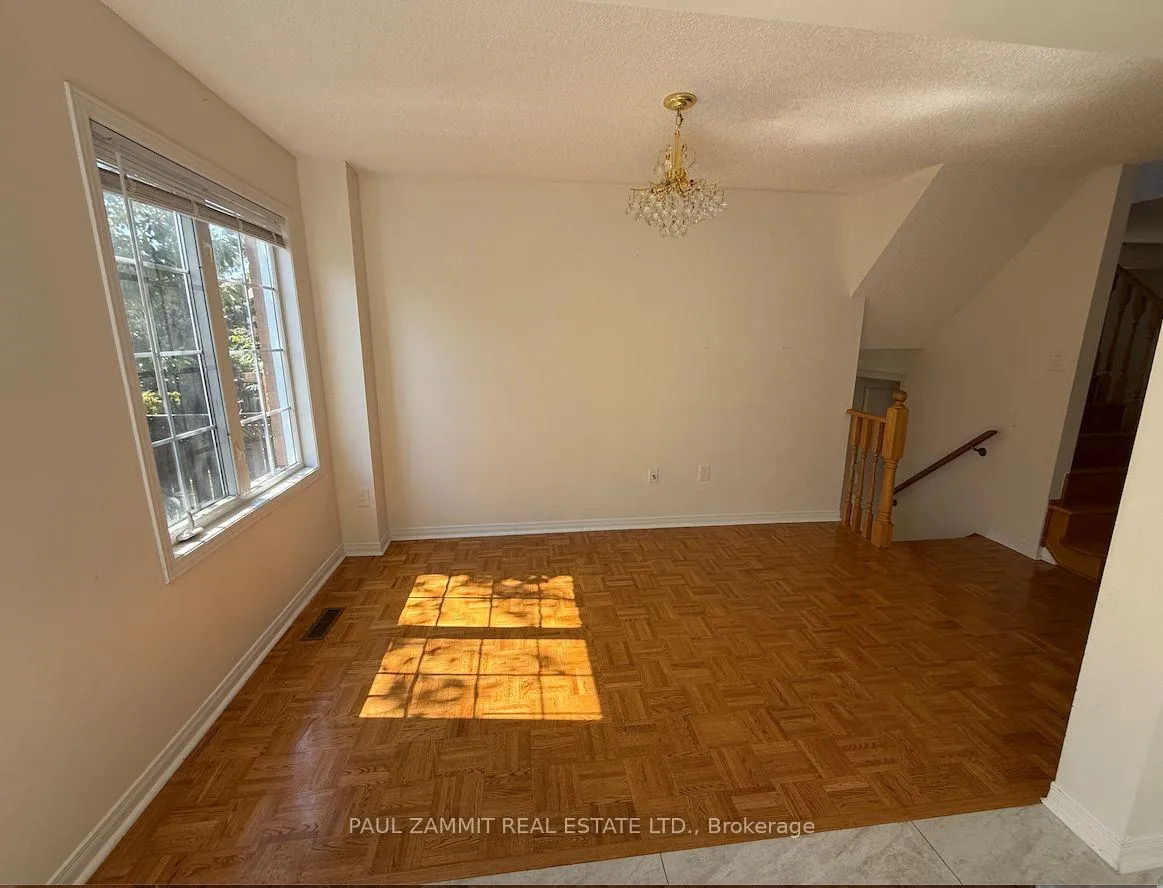 Photo 4 of 83 Novella Road, Vaughan, Patterson — HOMEH