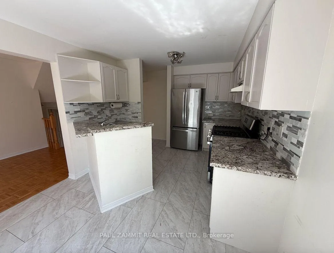 Photo 5 of 83 Novella Road, Vaughan, Patterson — HOMEH