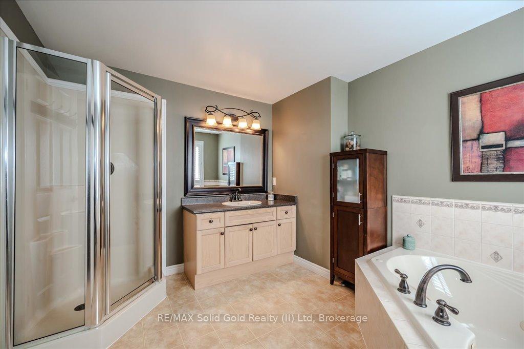 Photo 22 of 628 Bonavista Drive, Waterloo — HOMEH