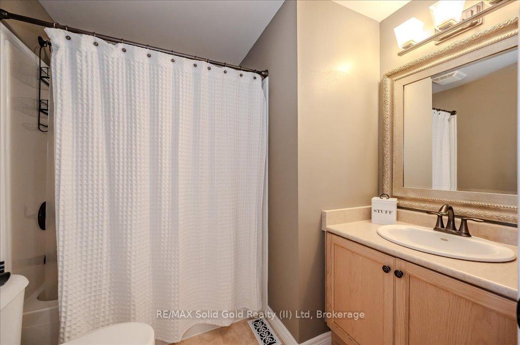 Photo 27 of 628 Bonavista Drive, Waterloo — HOMEH