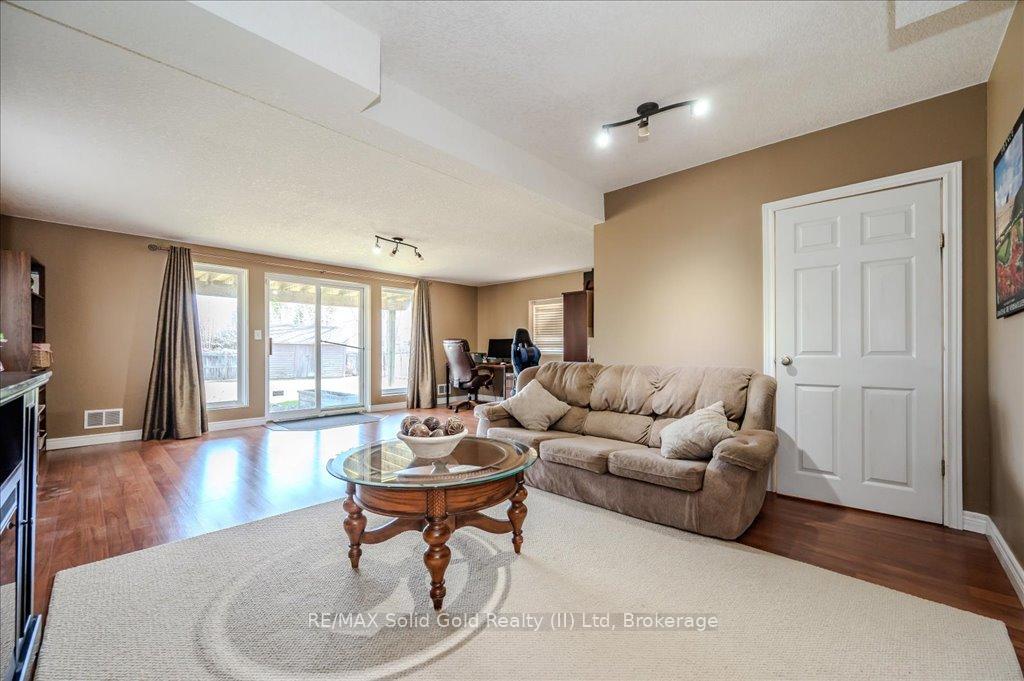 Photo 31 of 628 Bonavista Drive, Waterloo — HOMEH