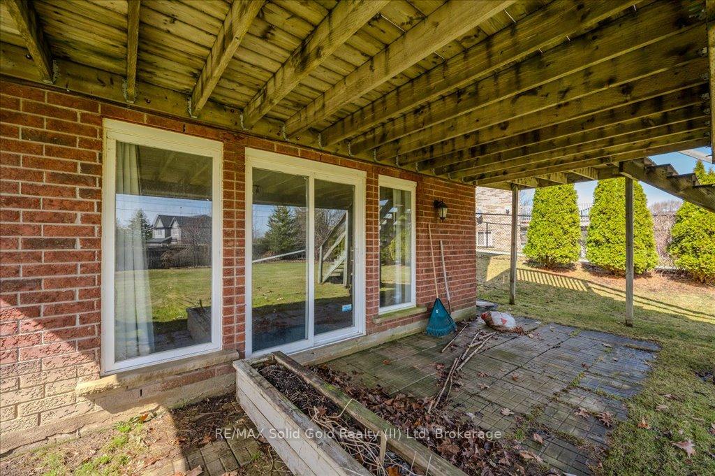 Photo 38 of 628 Bonavista Drive, Waterloo — HOMEH