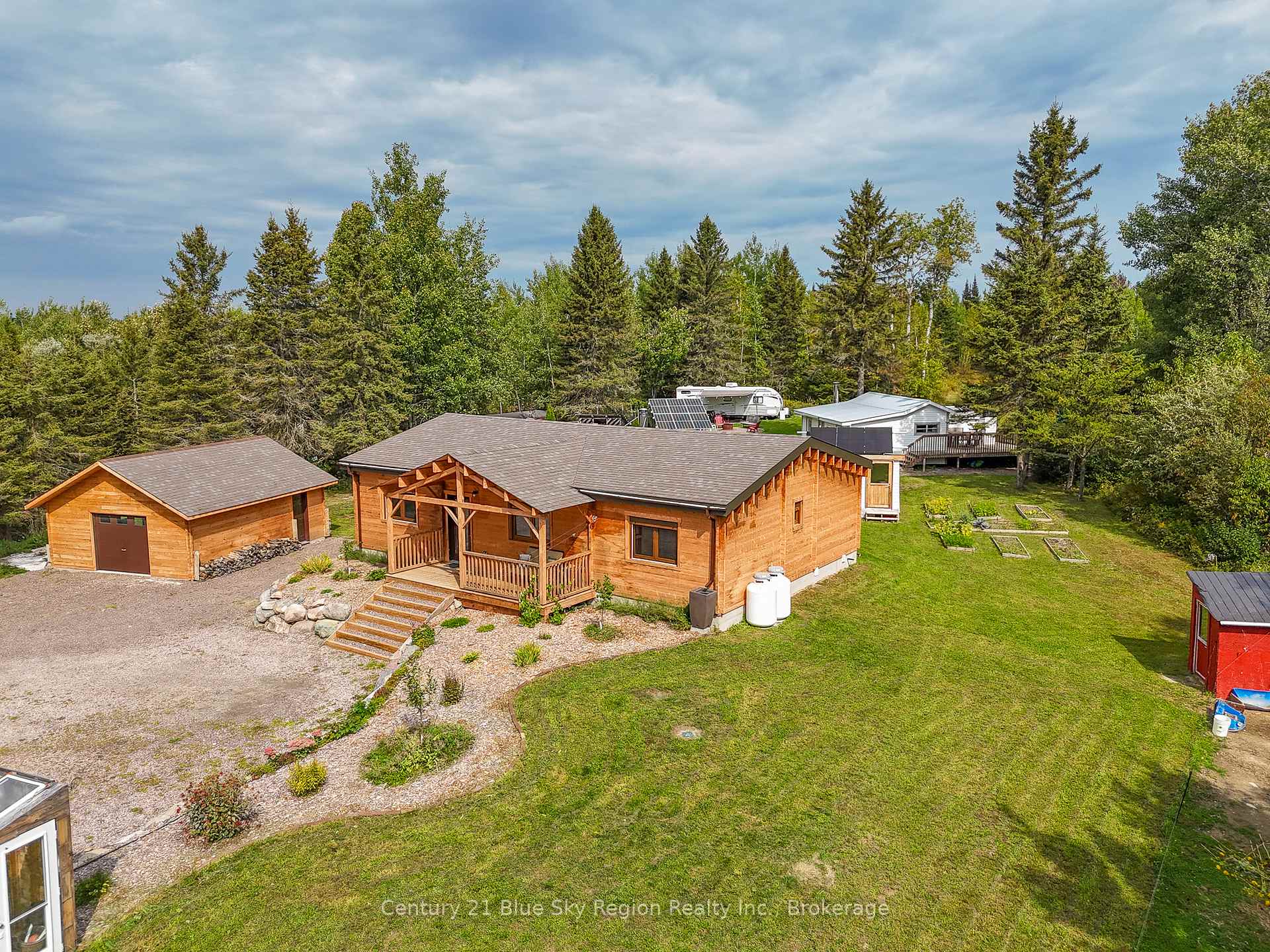 Photo 4 of 261 Bear Lake Road, West Nipissing, Verner — HOMEH