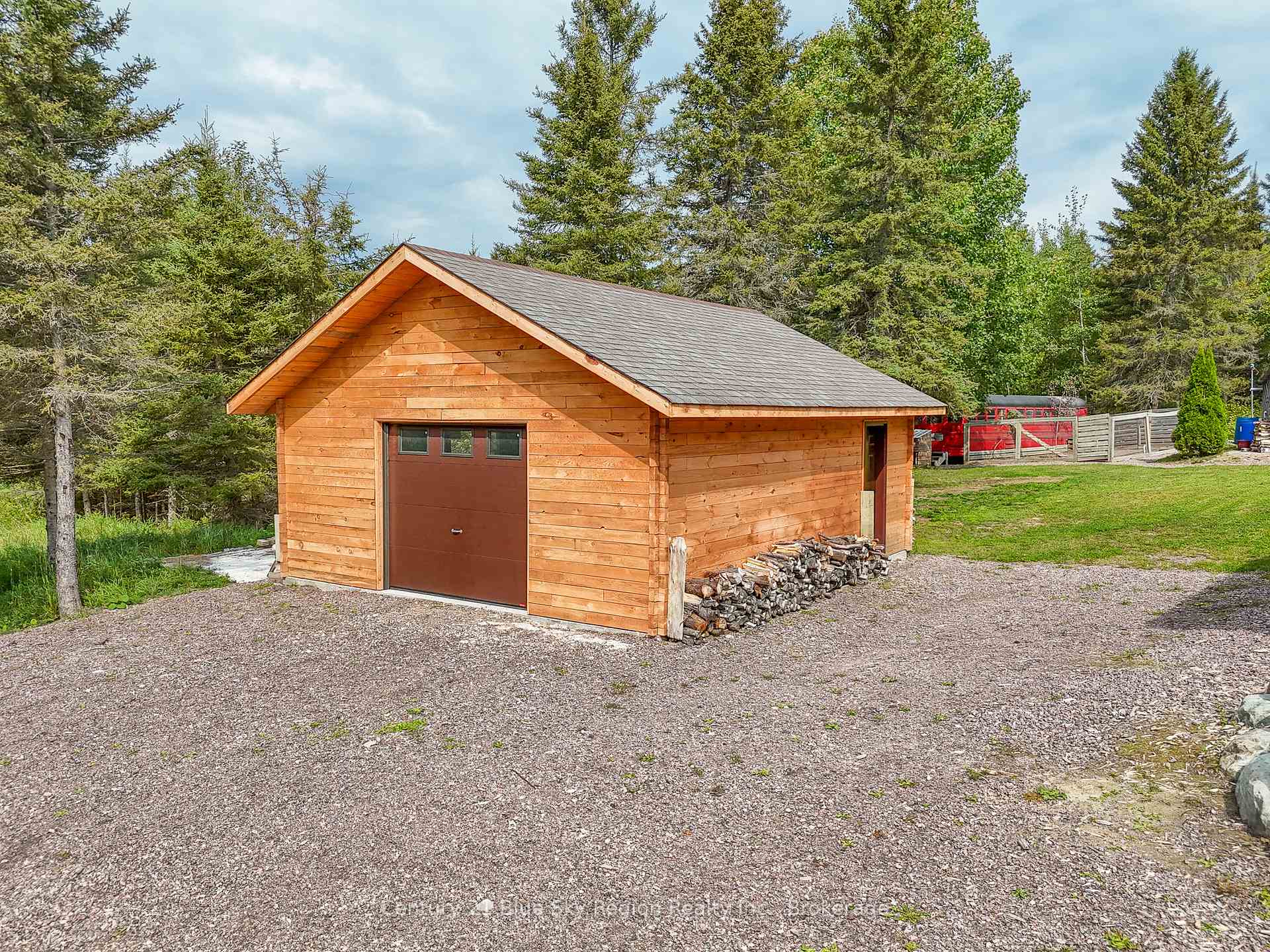 Photo 6 of 261 Bear Lake Road, West Nipissing, Verner — HOMEH