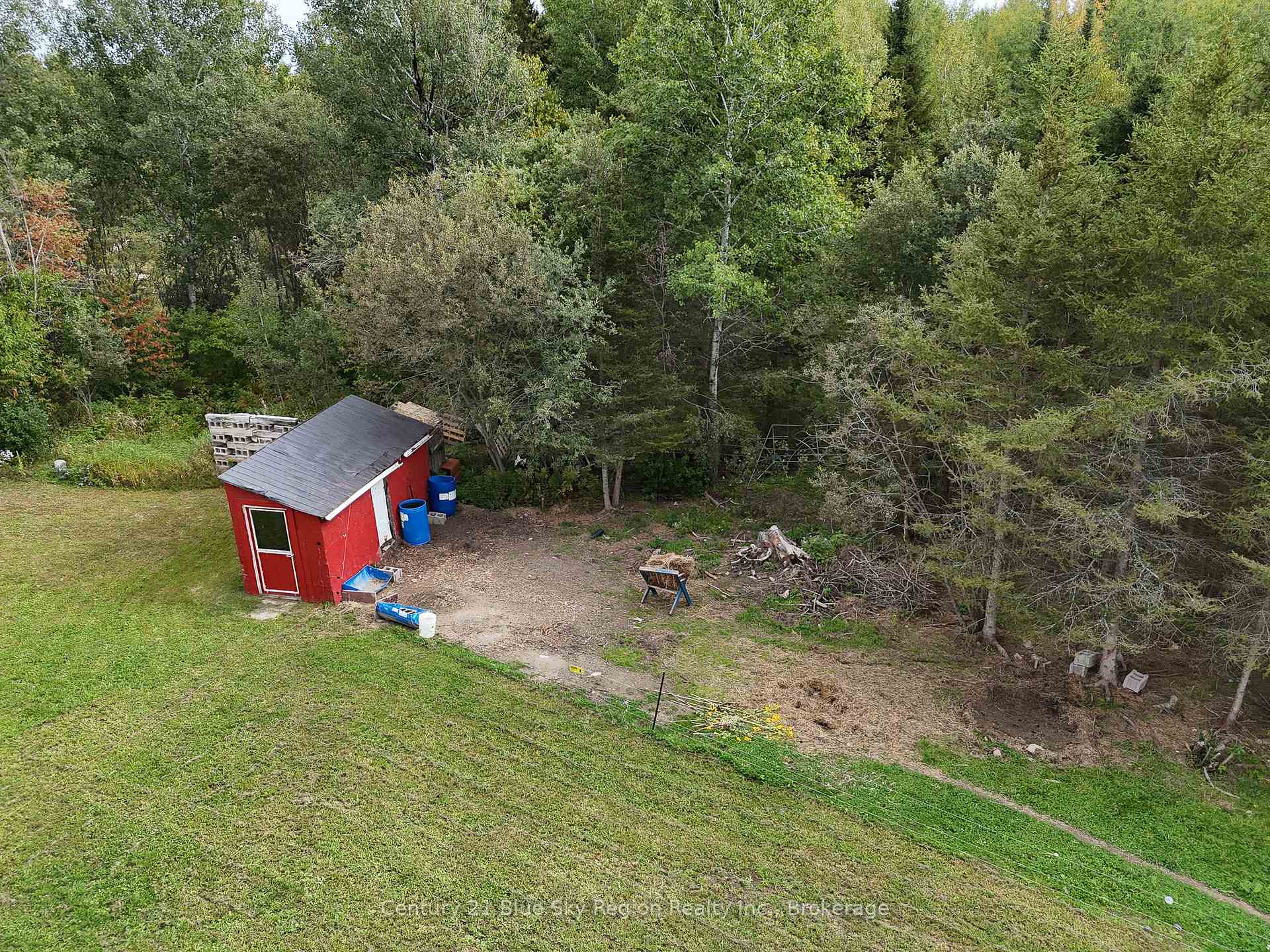 Photo 17 of 261 Bear Lake Road, West Nipissing, Verner — HOMEH