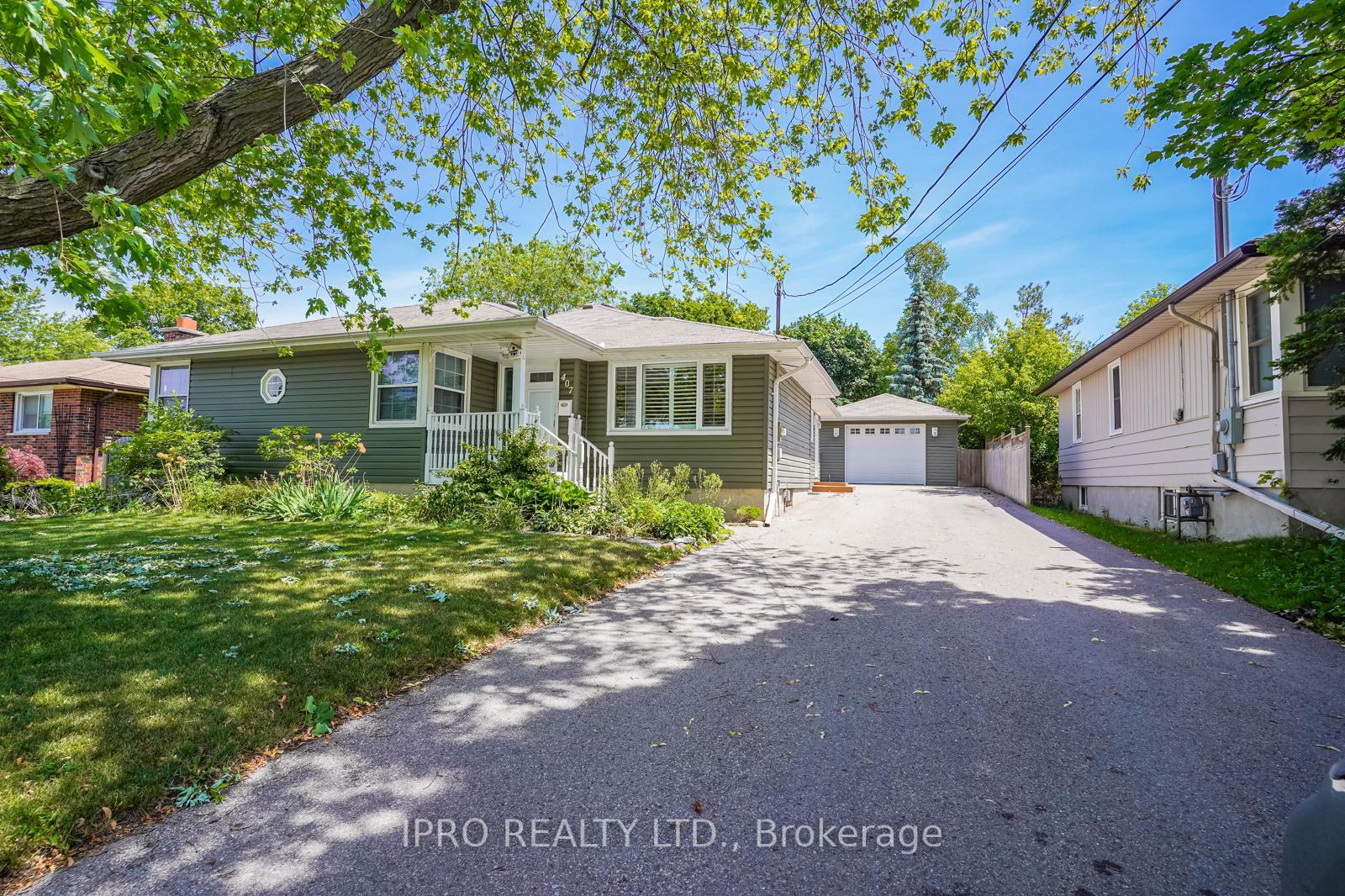 Photo 3 of 407 Anderson Street, Whitby, Blue Grass Meadows — HOMEH