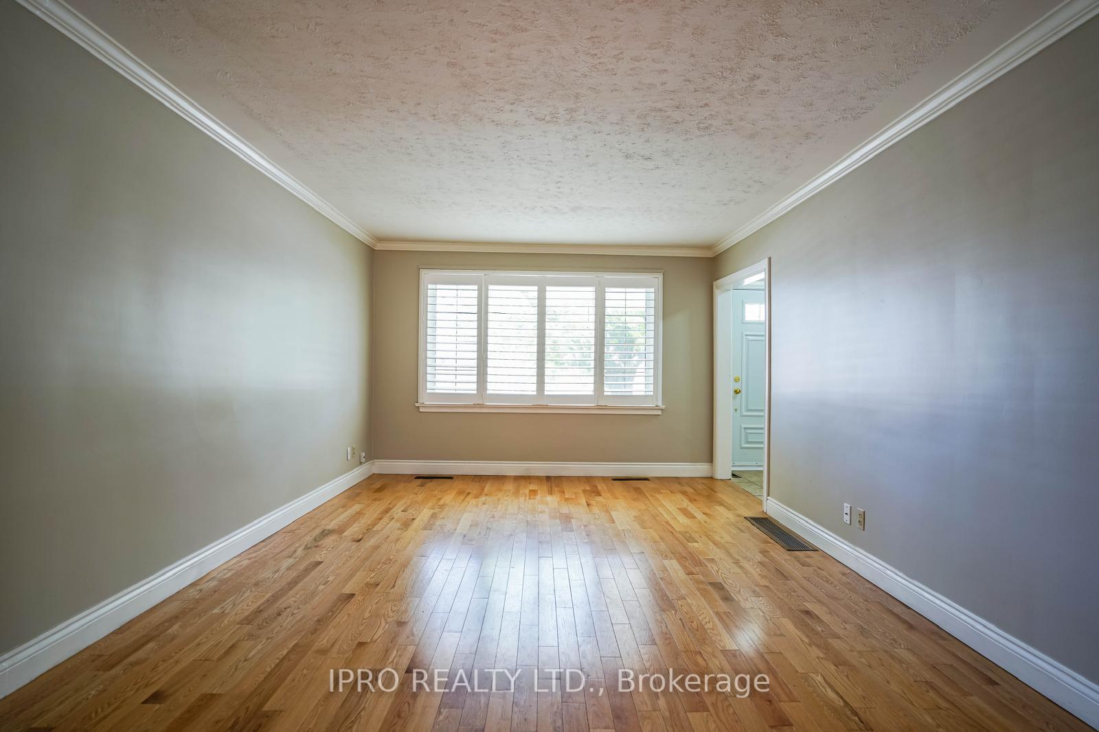 Photo 13 of 407 Anderson Street, Whitby, Blue Grass Meadows — HOMEH