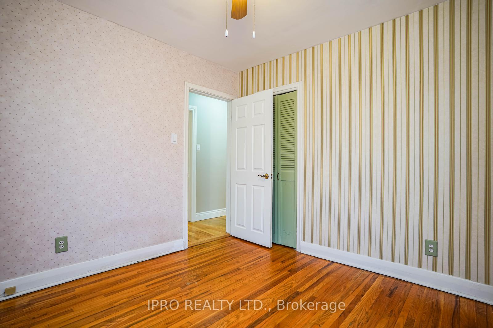 Photo 15 of 407 Anderson Street, Whitby, Blue Grass Meadows — HOMEH