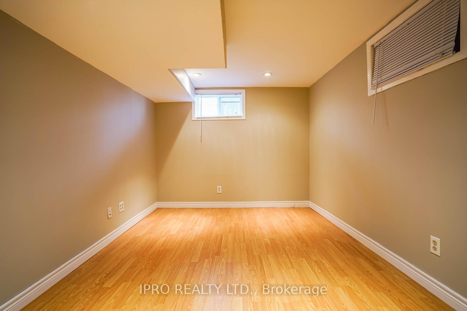 Photo 20 of 407 Anderson Street, Whitby, Blue Grass Meadows — HOMEH