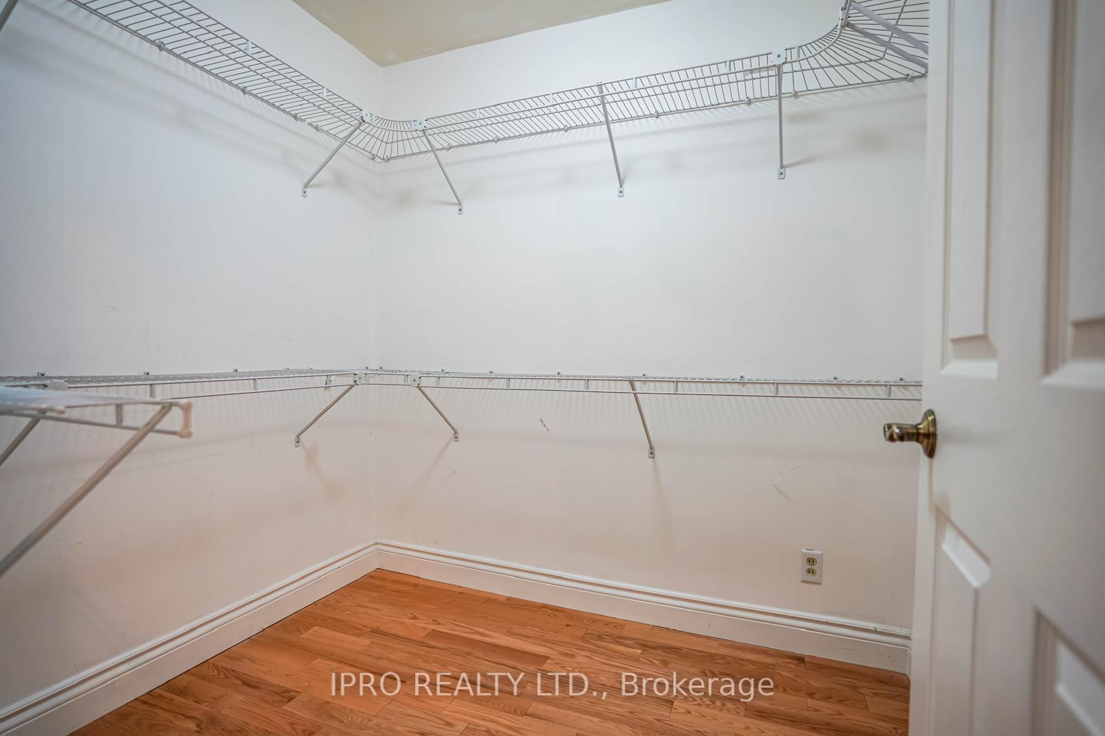 Photo 22 of 407 Anderson Street, Whitby, Blue Grass Meadows — HOMEH