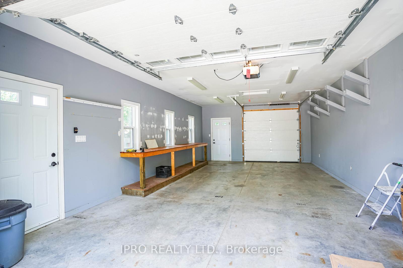 Photo 24 of 407 Anderson Street, Whitby, Blue Grass Meadows — HOMEH