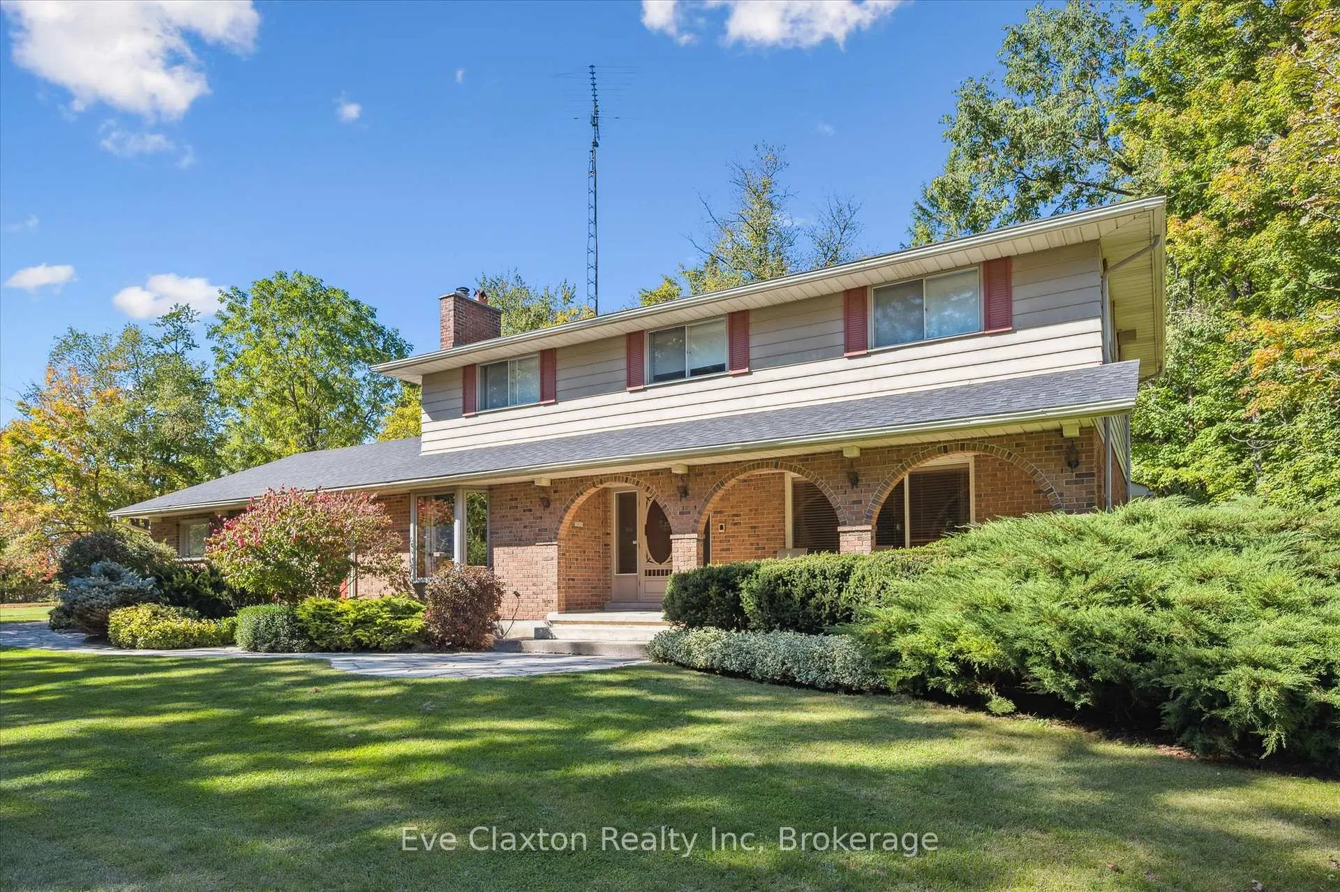 Photo 3 of 2314 Shantz Station Road, Woolwich — HOMEH