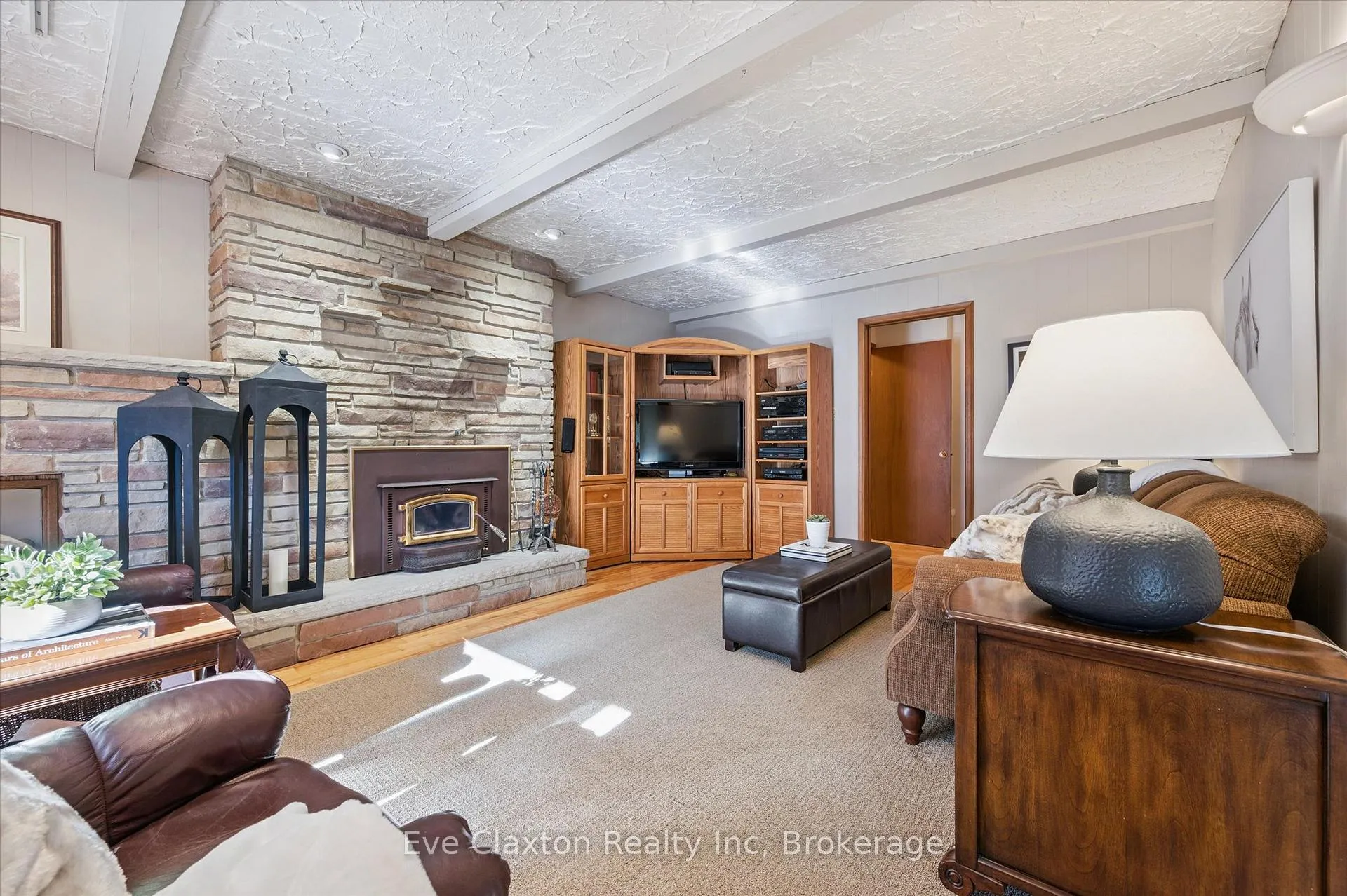 Photo 10 of 2314 Shantz Station Road, Woolwich — HOMEH