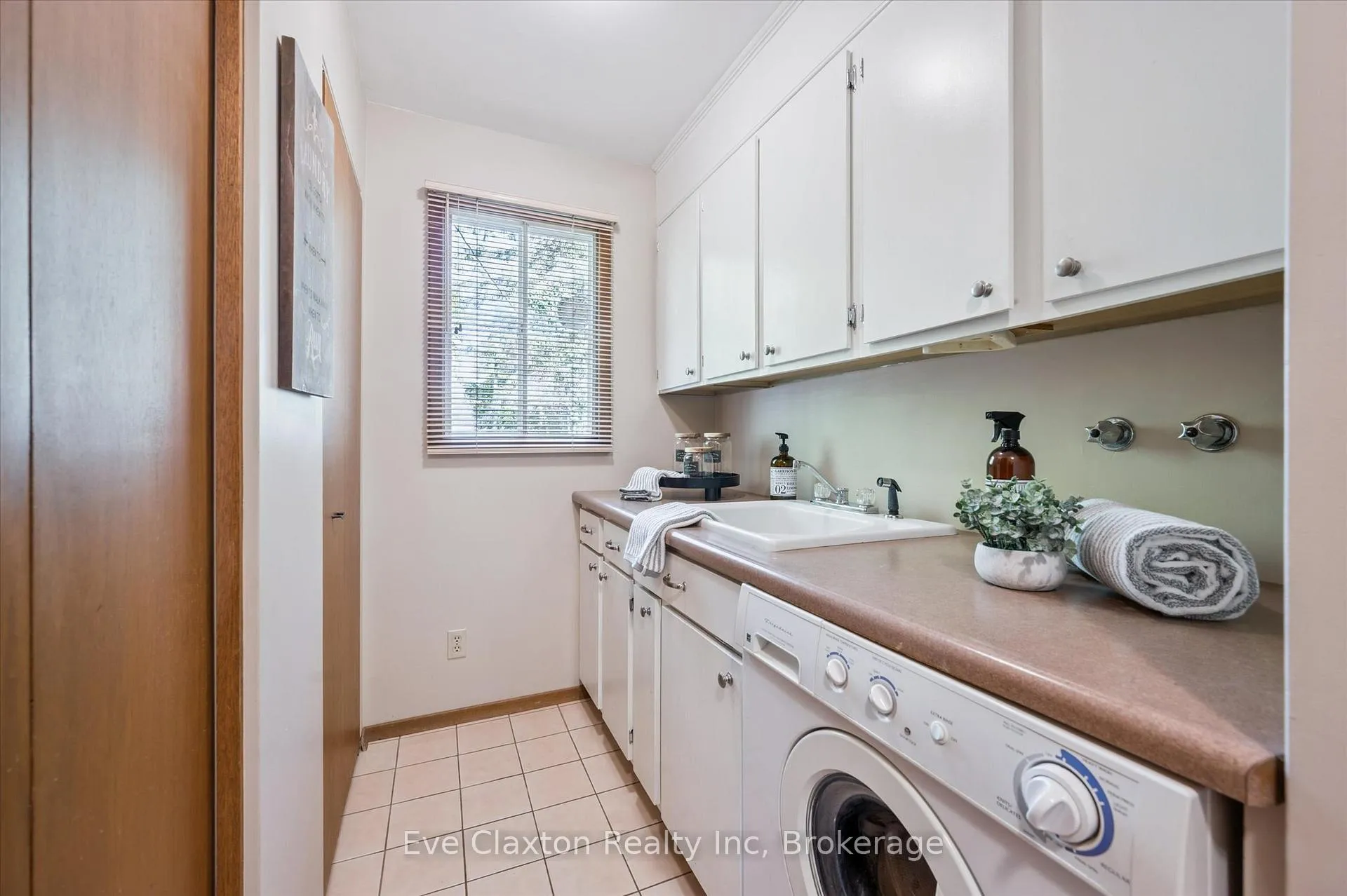 Photo 31 of 2314 Shantz Station Road, Woolwich — HOMEH