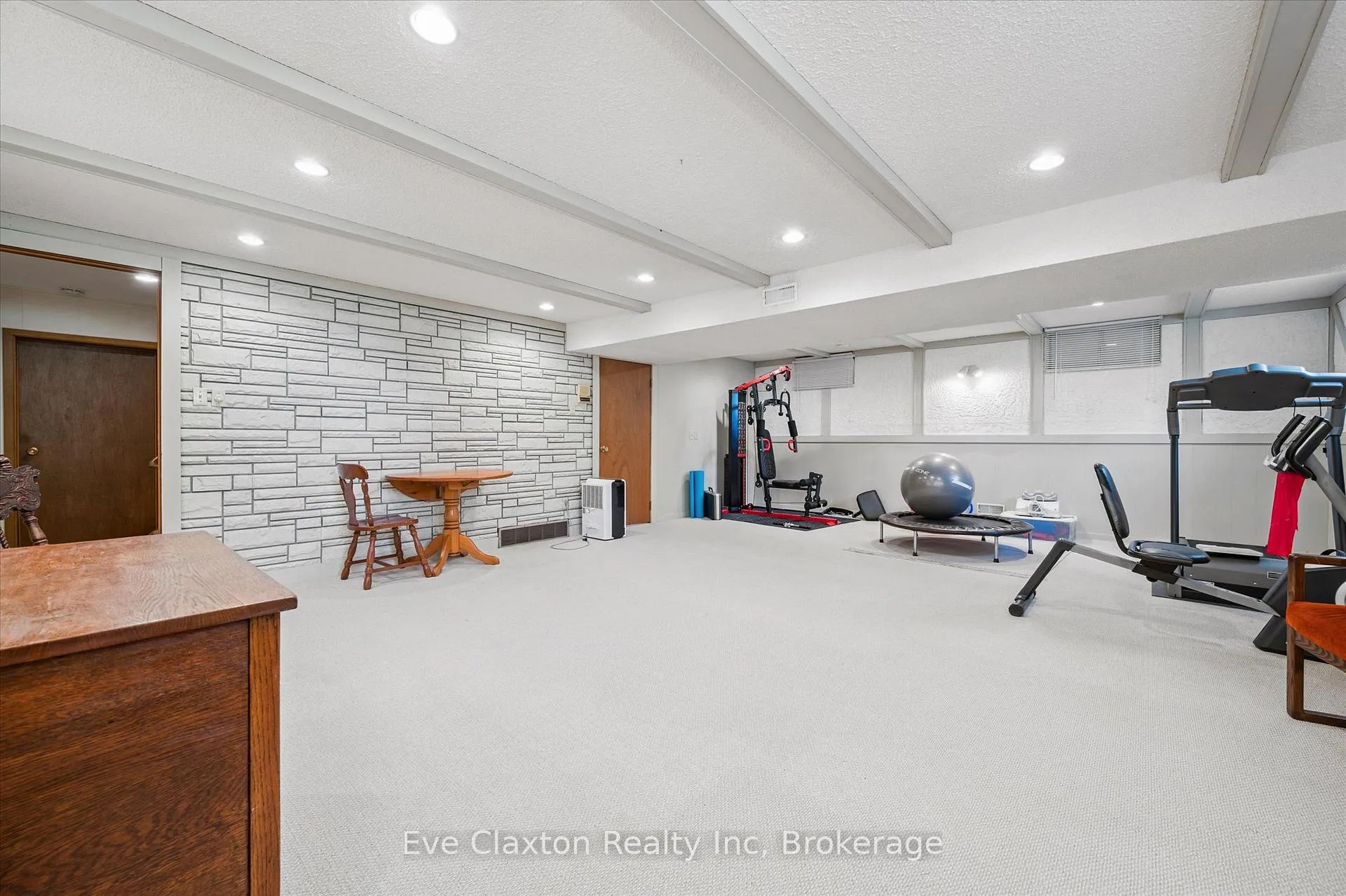 Photo 35 of 2314 Shantz Station Road, Woolwich — HOMEH