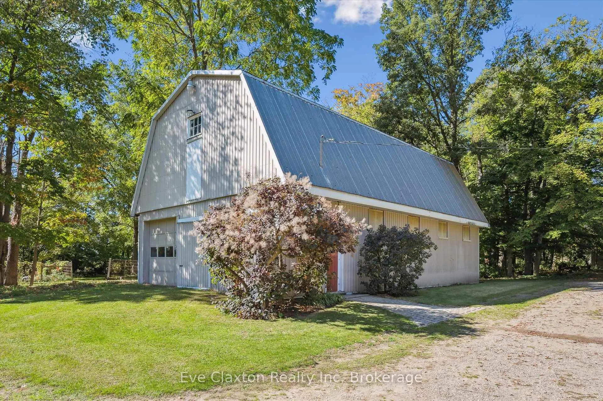 Photo 39 of 2314 Shantz Station Road, Woolwich — HOMEH