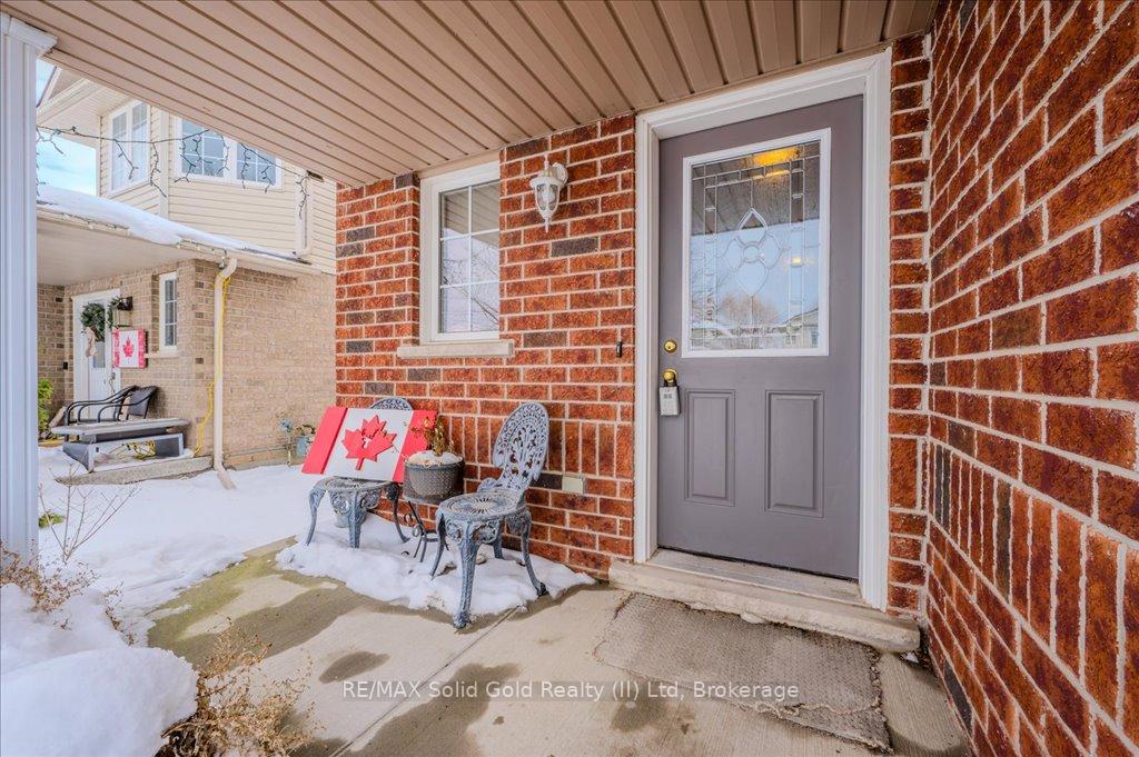 Photo 6 of 157 Porchlight Drive, Waterloo — HOMEH