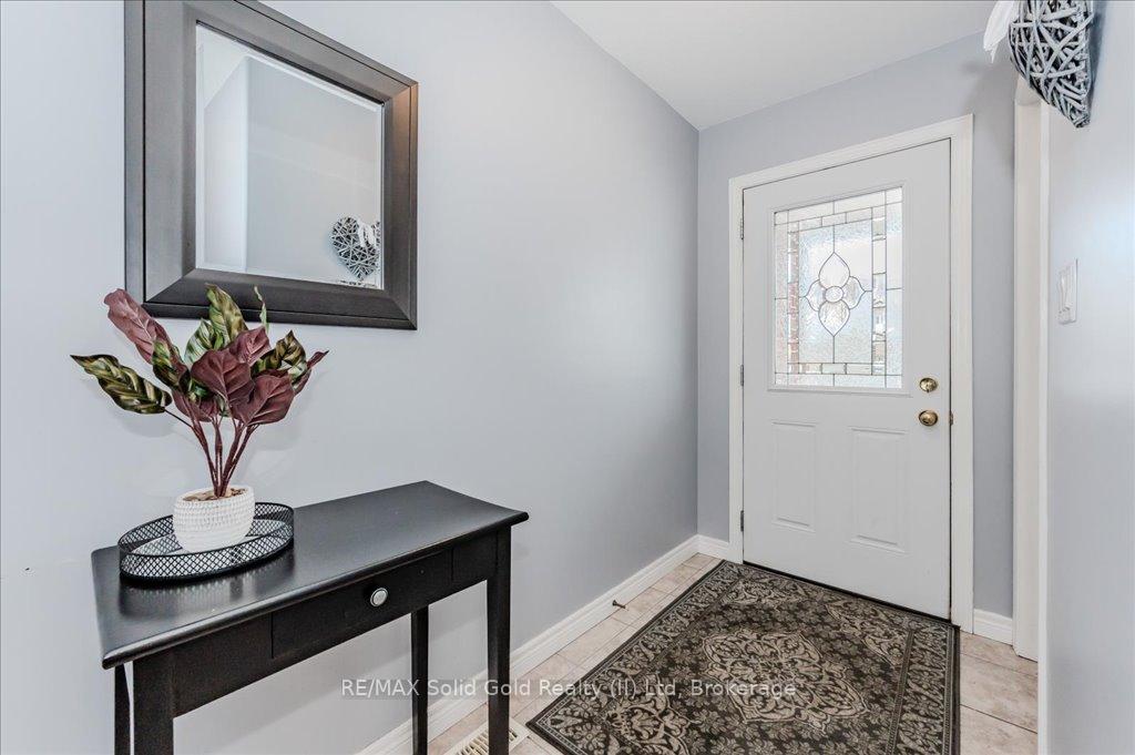 Photo 7 of 157 Porchlight Drive, Waterloo — HOMEH