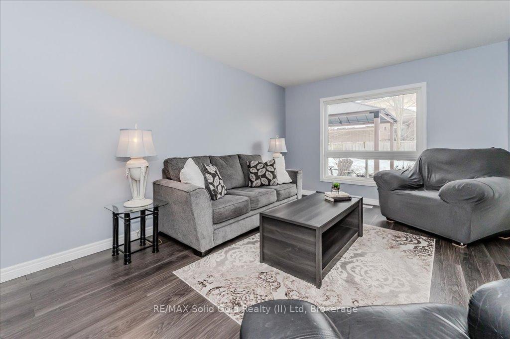 Photo 8 of 157 Porchlight Drive, Waterloo — HOMEH