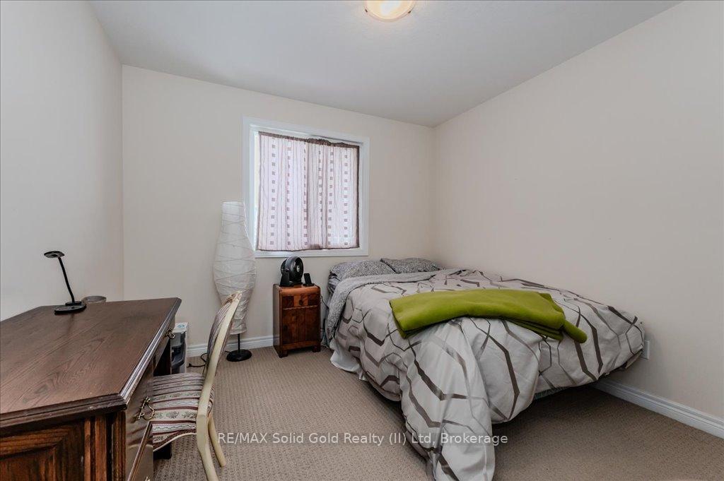 Photo 21 of 157 Porchlight Drive, Waterloo — HOMEH