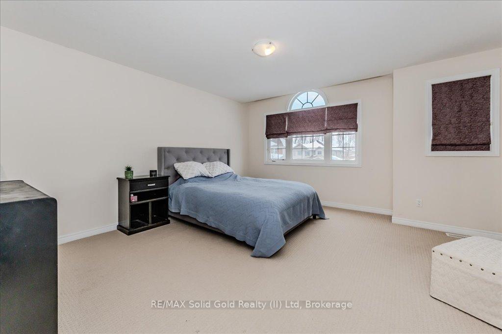 Photo 23 of 157 Porchlight Drive, Waterloo — HOMEH