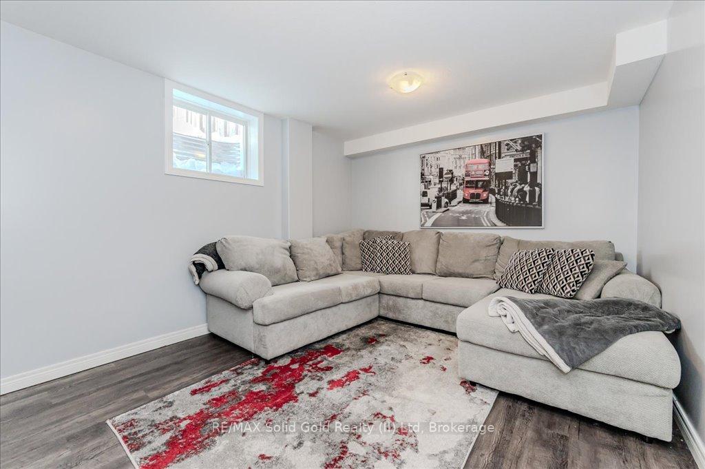 Photo 27 of 157 Porchlight Drive, Waterloo — HOMEH
