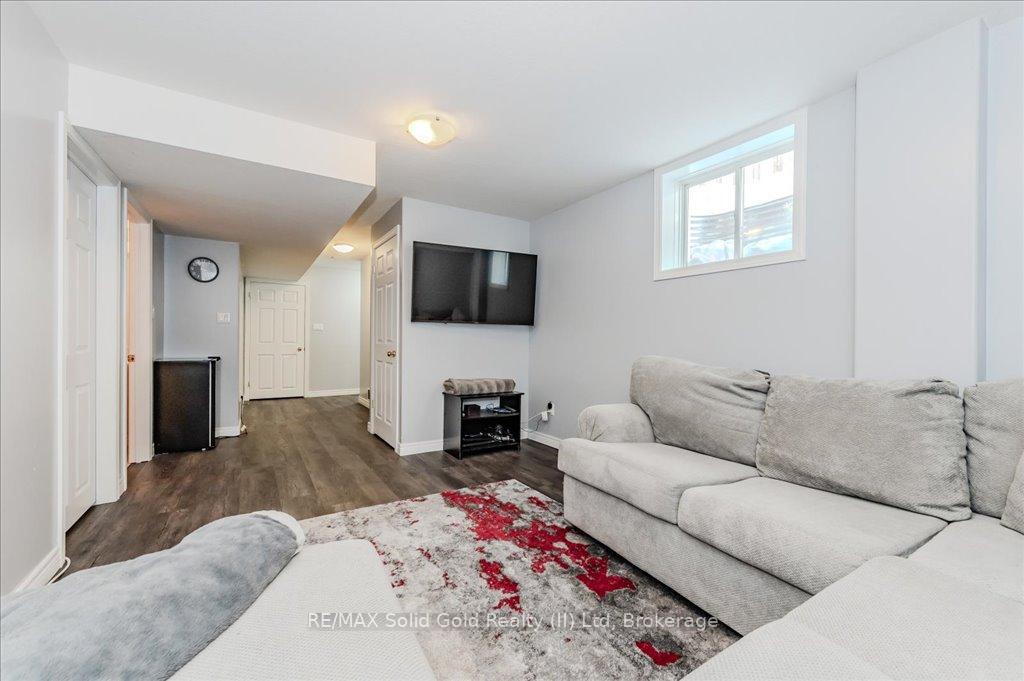 Photo 29 of 157 Porchlight Drive, Waterloo — HOMEH