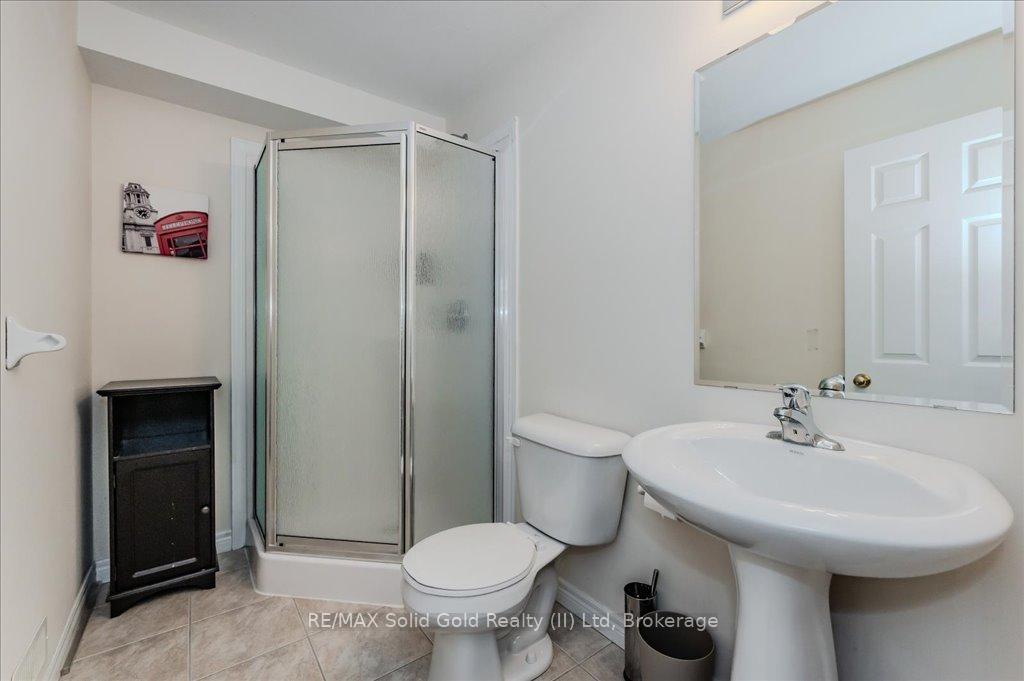 Photo 30 of 157 Porchlight Drive, Waterloo — HOMEH