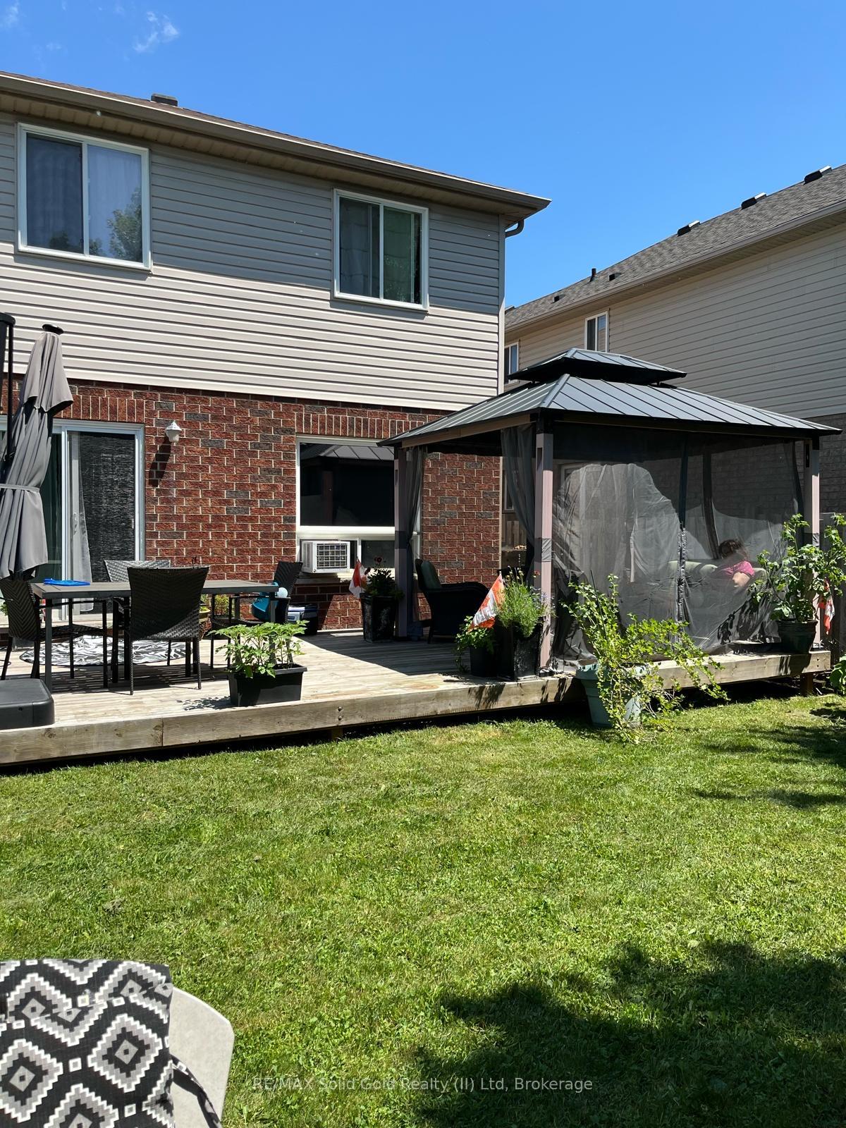 Photo 42 of 157 Porchlight Drive, Waterloo — HOMEH