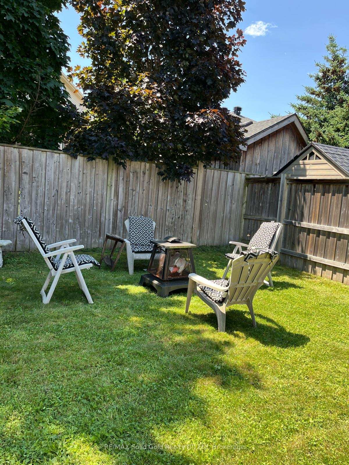 Photo 43 of 157 Porchlight Drive, Waterloo — HOMEH