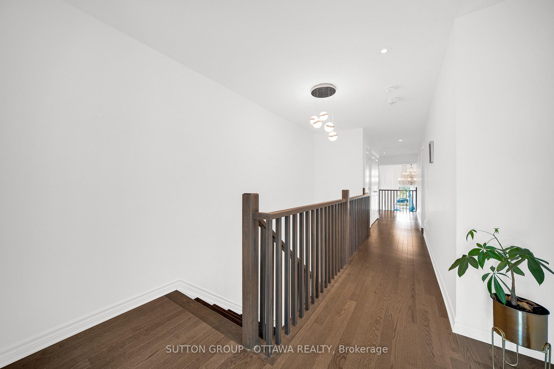 Photo 14 of 776 Carnelian Crescent, Ottawa, Riverside South/Gloucester Glen — HOMEH