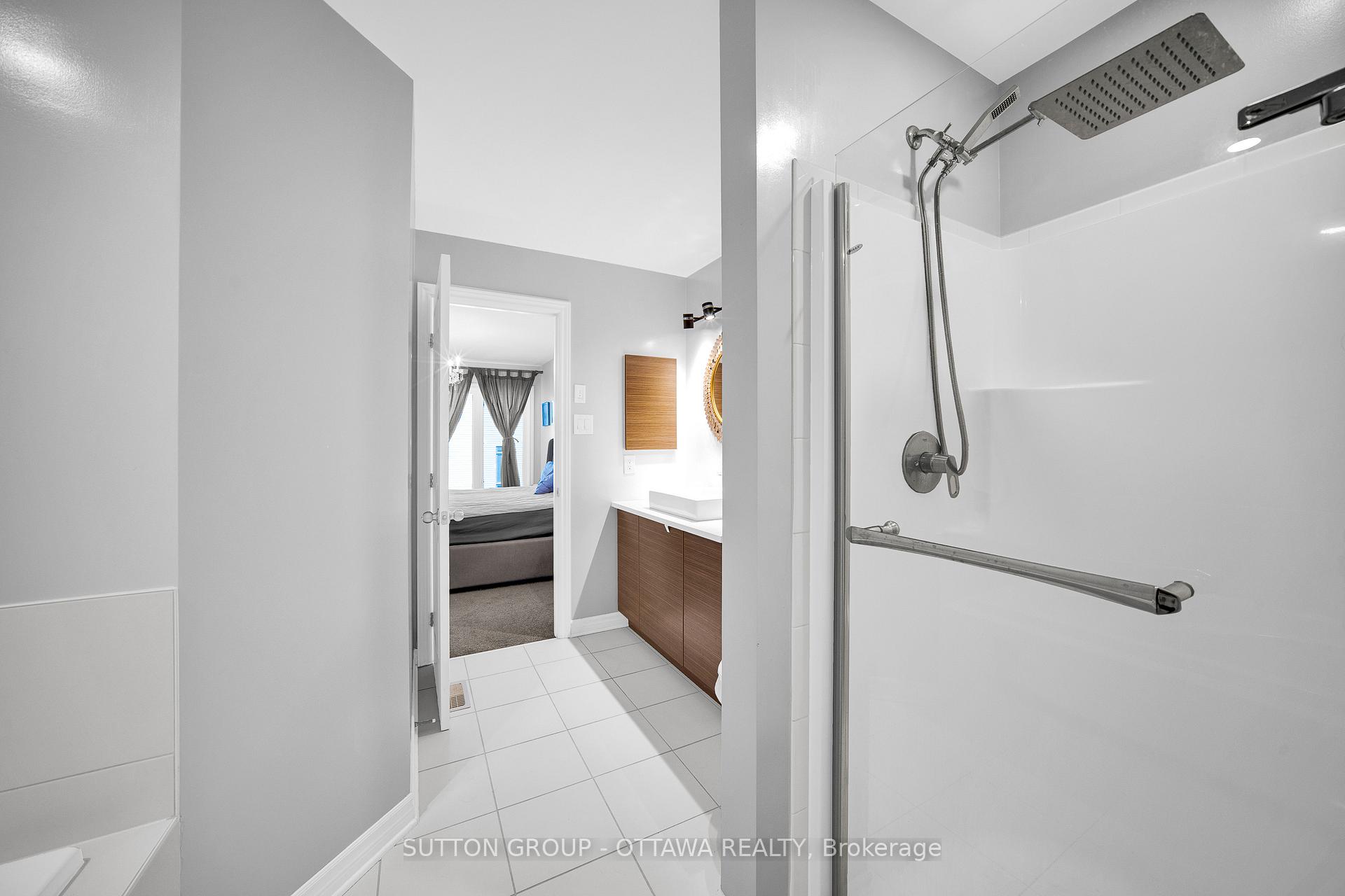 Photo 24 of 776 Carnelian Crescent, Ottawa, Riverside South/Gloucester Glen — HOMEH
