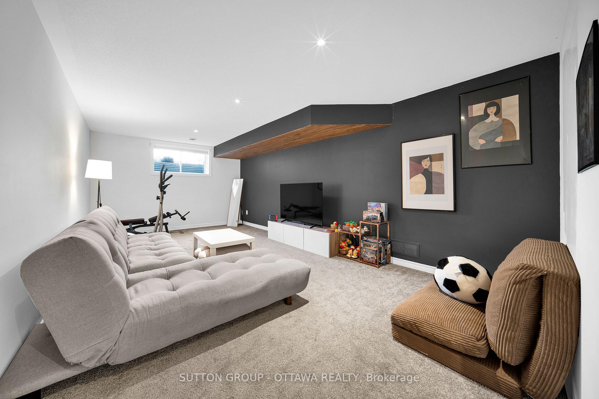 Photo 42 of 776 Carnelian Crescent, Ottawa, Riverside South/Gloucester Glen — HOMEH