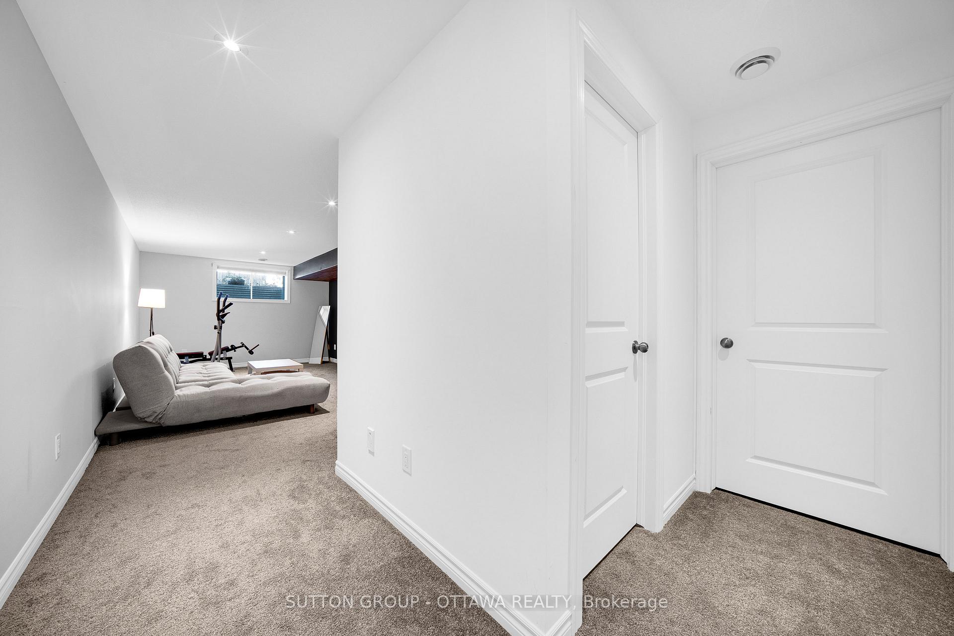 Photo 35 of 776 Carnelian Crescent, Ottawa, Riverside South/Gloucester Glen — HOMEH