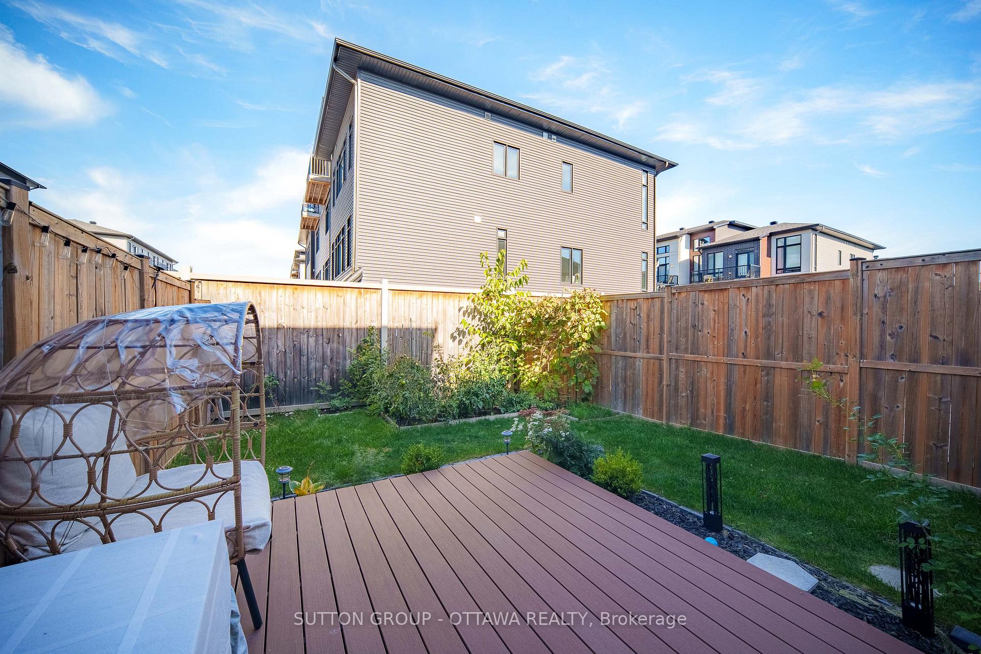 Photo 38 of 776 Carnelian Crescent, Ottawa, Riverside South/Gloucester Glen — HOMEH