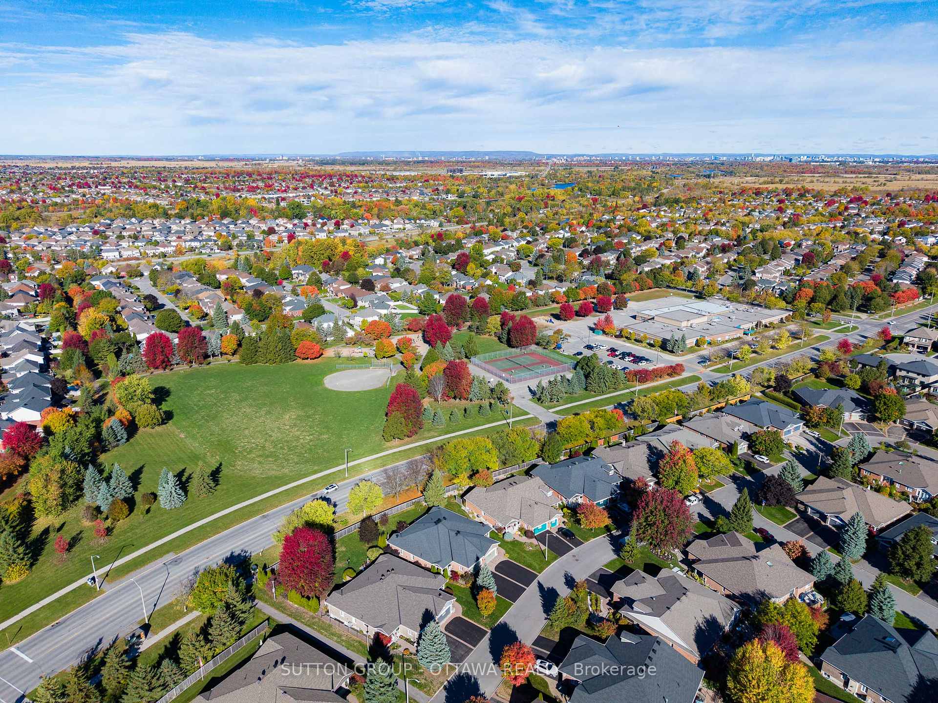 Photo 40 of 776 Carnelian Crescent, Ottawa, Riverside South/Gloucester Glen — HOMEH