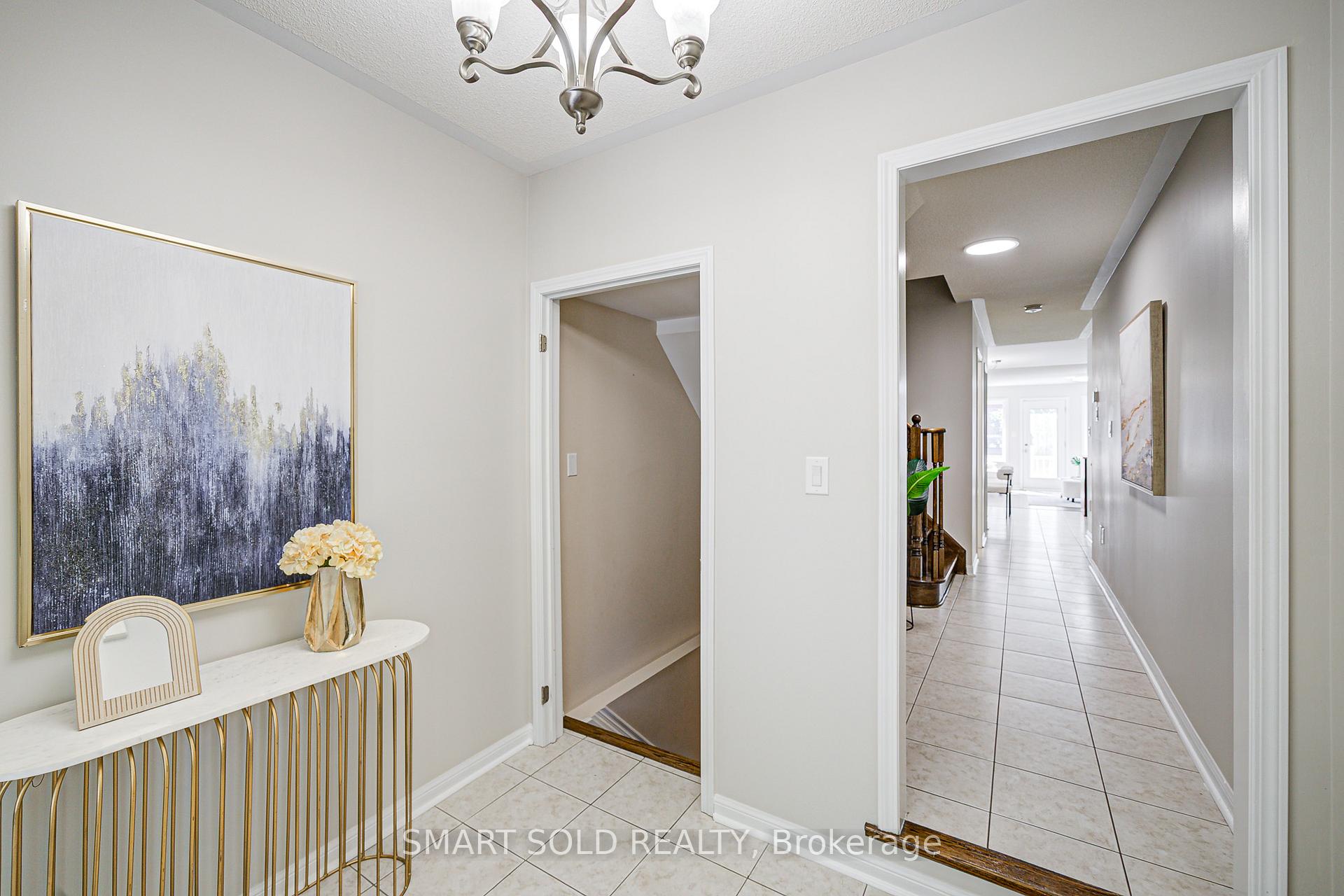 Photo 6 of 19 Muscadel Road, Vaughan, Vellore Village — HOMEH