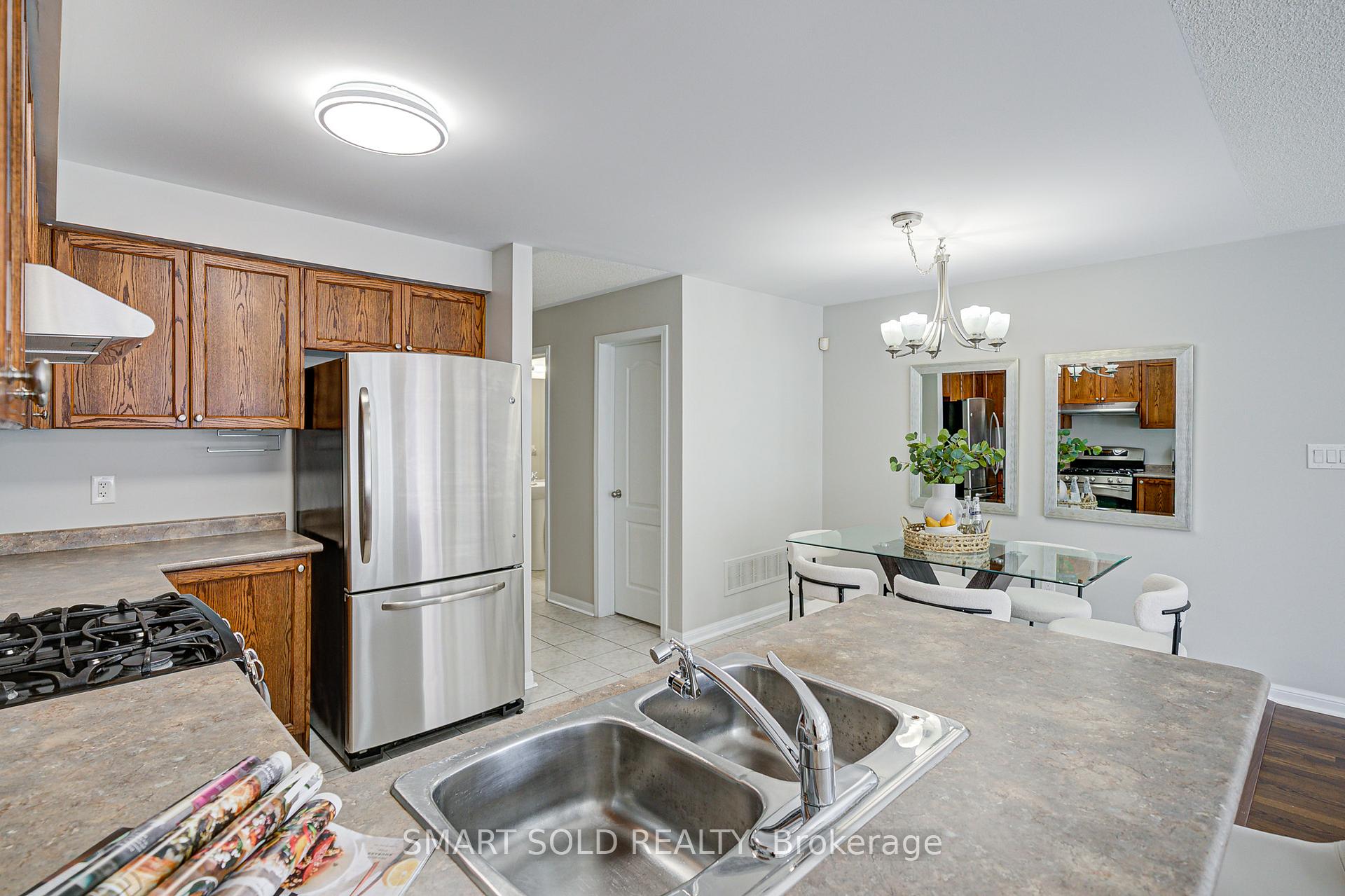 Photo 15 of 19 Muscadel Road, Vaughan, Vellore Village — HOMEH