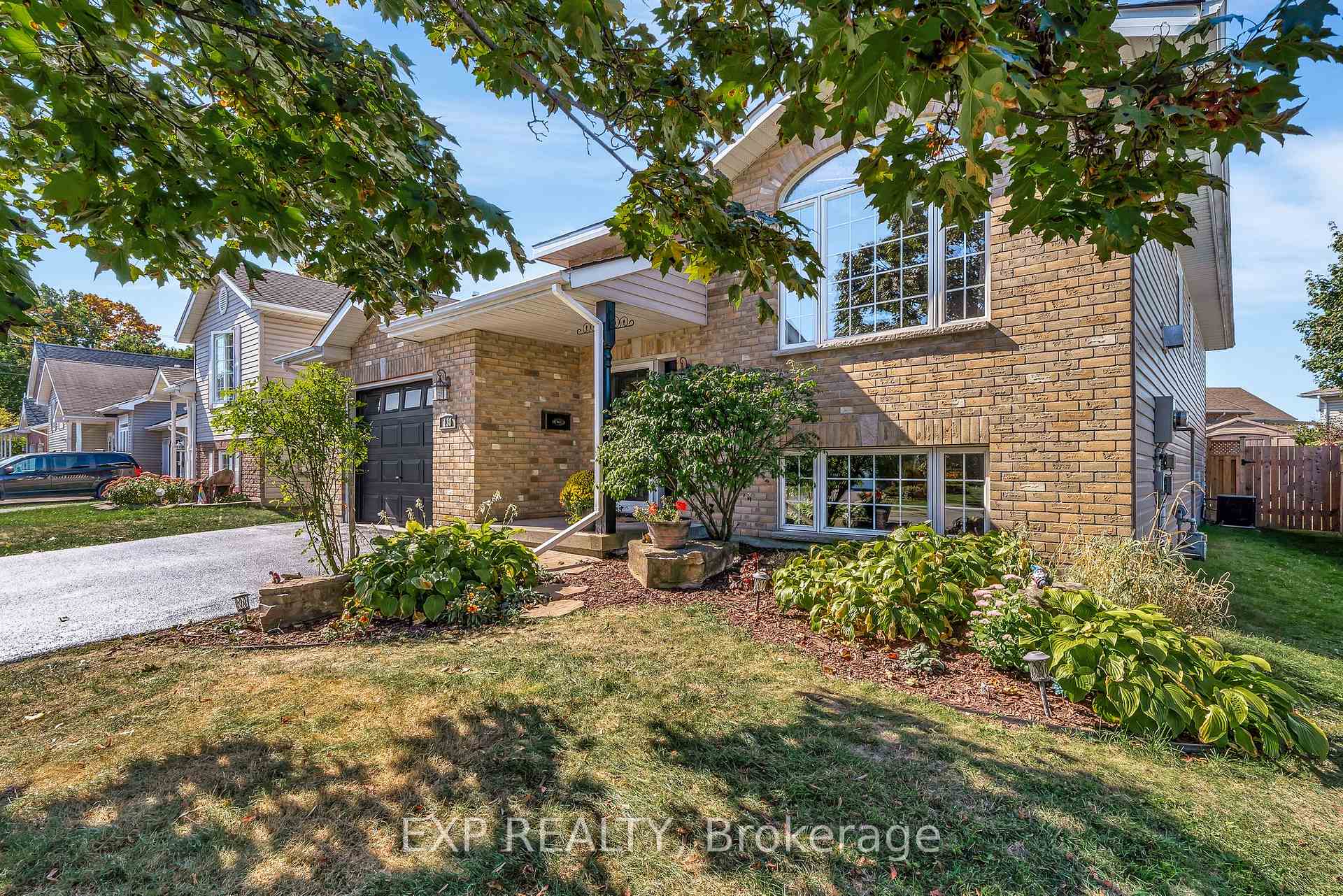 Photo 2 of 130 Finch Drive, Belleville, Belleville Ward — HOMEH