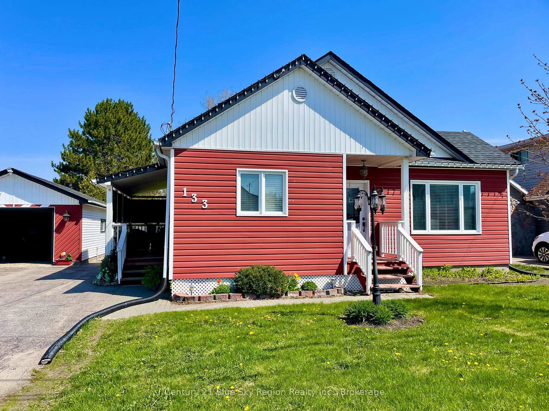 Photo 3 of 133 John Street, West Nipissing, Sturgeon Falls — HOMEH