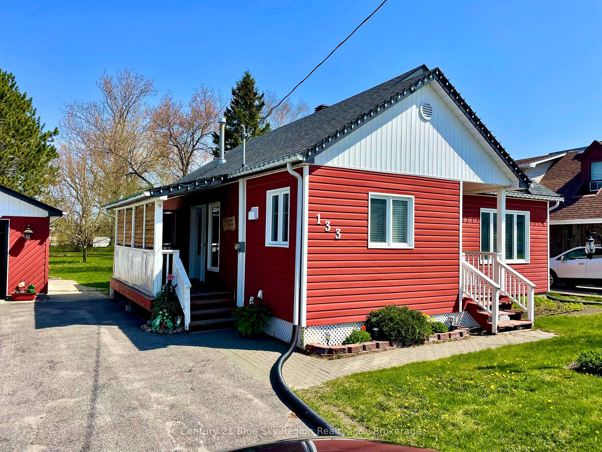Photo 4 of 133 John Street, West Nipissing, Sturgeon Falls — HOMEH